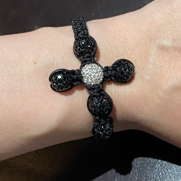 Crystal & Hematite Cross Design Macrame Bracelet - Picture 6 of 9